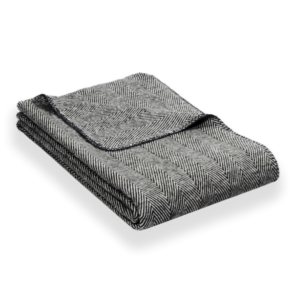 FINN Kuscheldecke Bio-Baumwolle schwarz