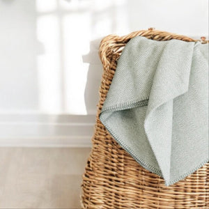 RIEMA Kuscheldecke FINN in grün, Made in Germany