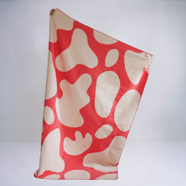 RIEMA Wendedecke FRIDA in der Farbe Koralle mit großem, modernen Muster