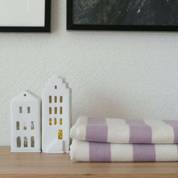 RIEMA Kuscheldecke aus 100% Bio-Baumwolle, weich und kratzfrei, mit Lichthäusern