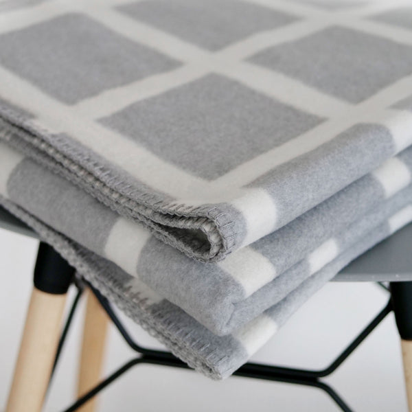 RIEMA Germany Wolldecke recycelte Baumwolle grau natur, kariert