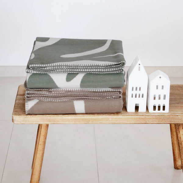 RIEMA Germany Kuscheldecke BJOERK in braun und gruen aus recycelter Baumwolle - kuschelig und Made in Germany