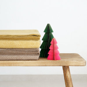 RIEMA Kuscheldecke aus Bio-Baumwolle f+r alte Tage in den Farben gelb und braun - made in germany