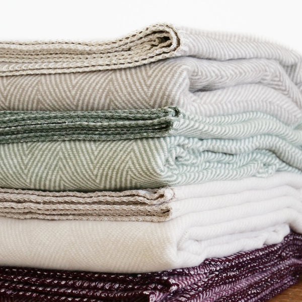 RIEMA Germany Kuscheldecke FINN in vielen Farben aus anschmiegsamer Bio-Baumwolle, made in germany