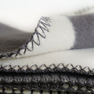 RIEMA Germany Kuscheldecke aus Bio-Baumwollde LIA in grau - natur, made in germany